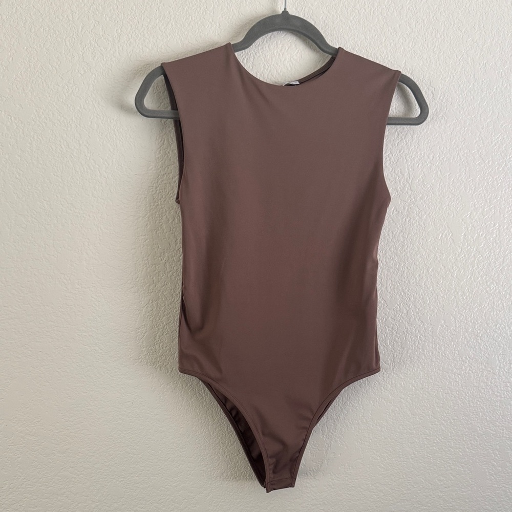 Kids One Piece in Brown Size M